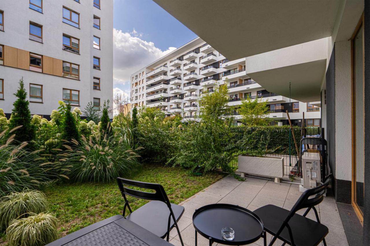 Apartament Airport With Private Terrace